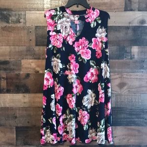 Women’s key hole front tunic/dress size XL